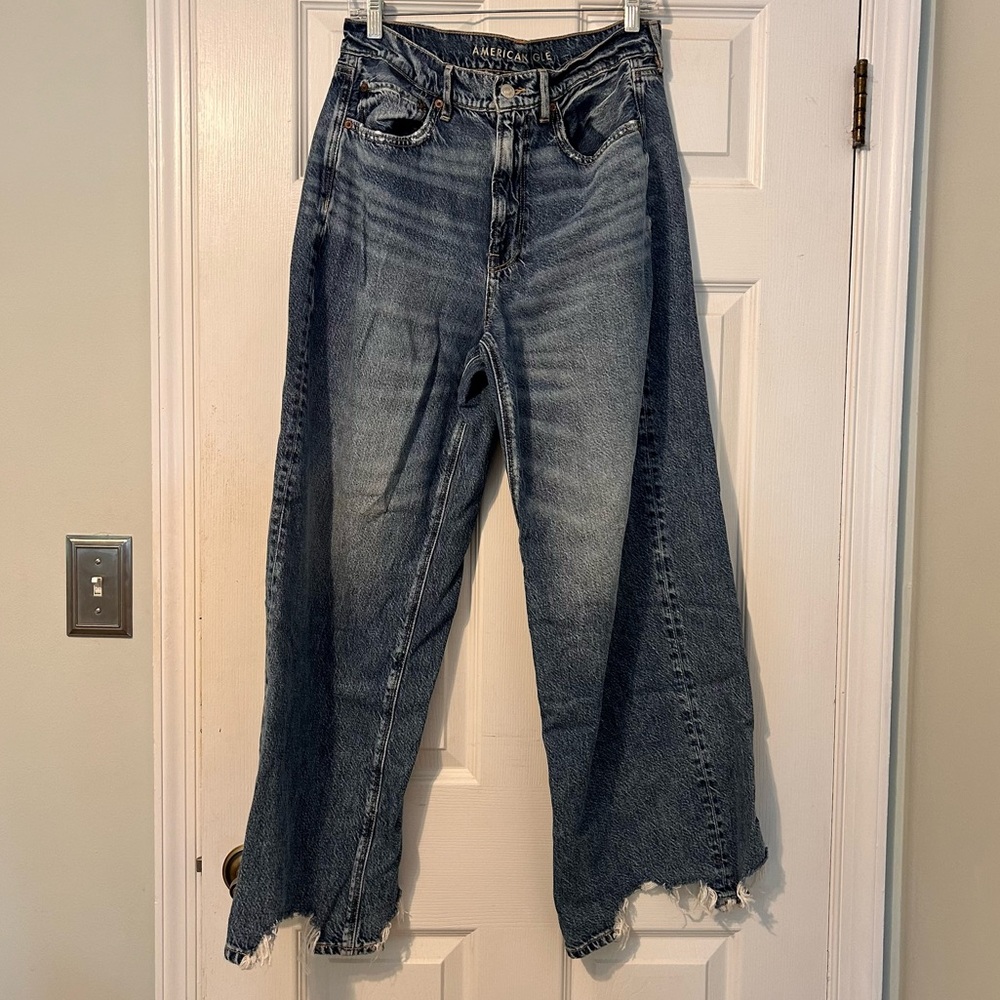 American Eagle Super High Rise Baggy Wide Leg Jeans